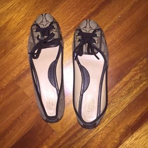 Coach flats
